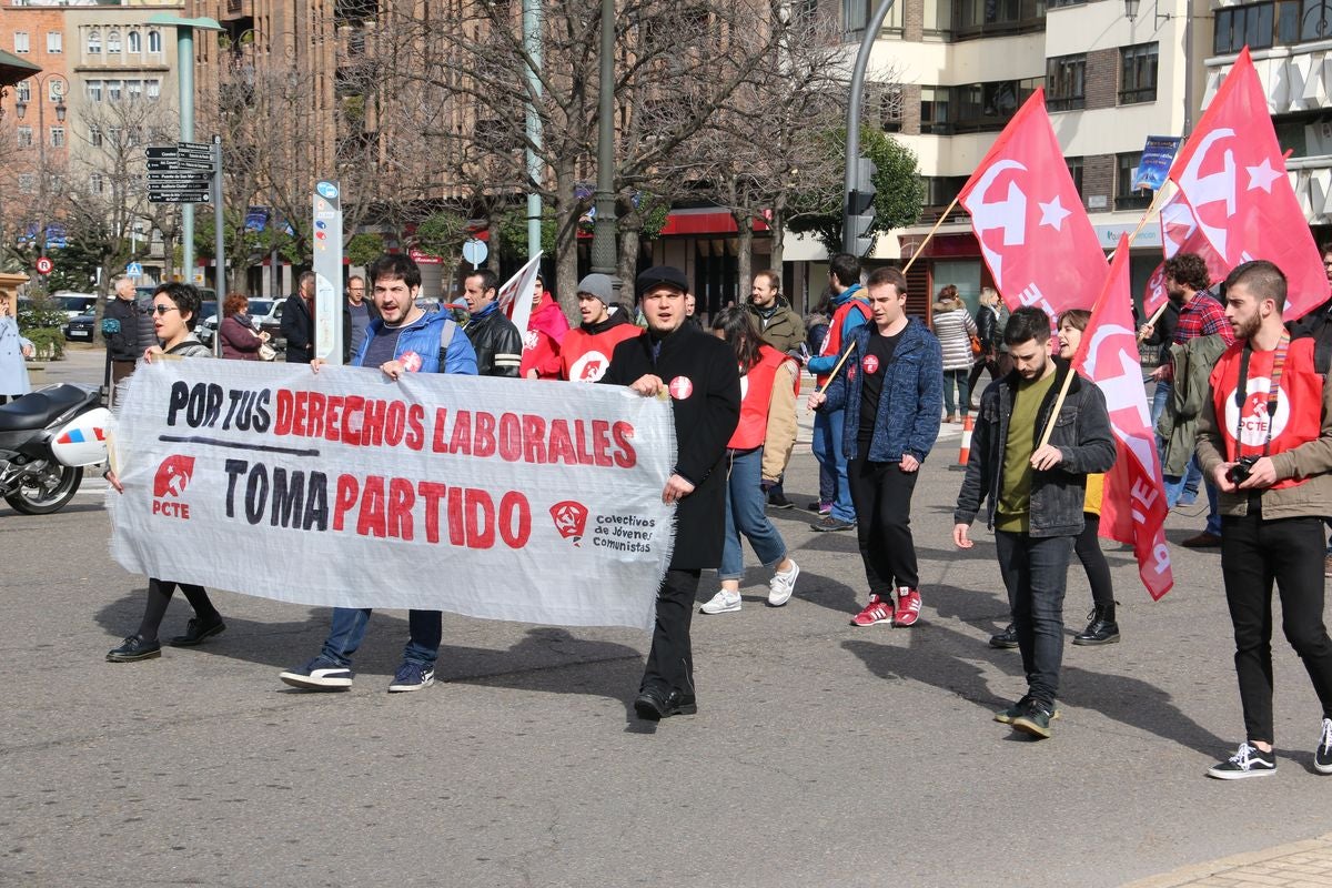 Fotos: La sociedad leonesa se suma a la manifestación del 16F