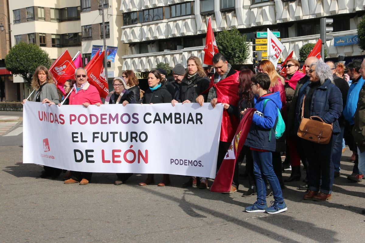 Fotos: La sociedad leonesa se suma a la manifestación del 16F