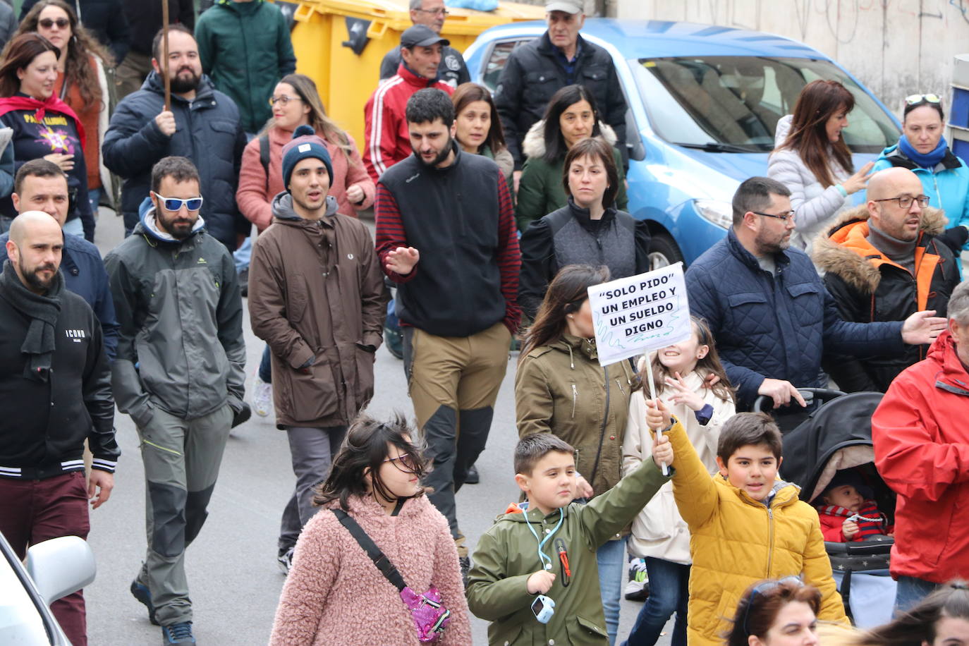 La capital de Laciana, Villablino, concentra el grito de toda una cormarca en defensa de su futuro.