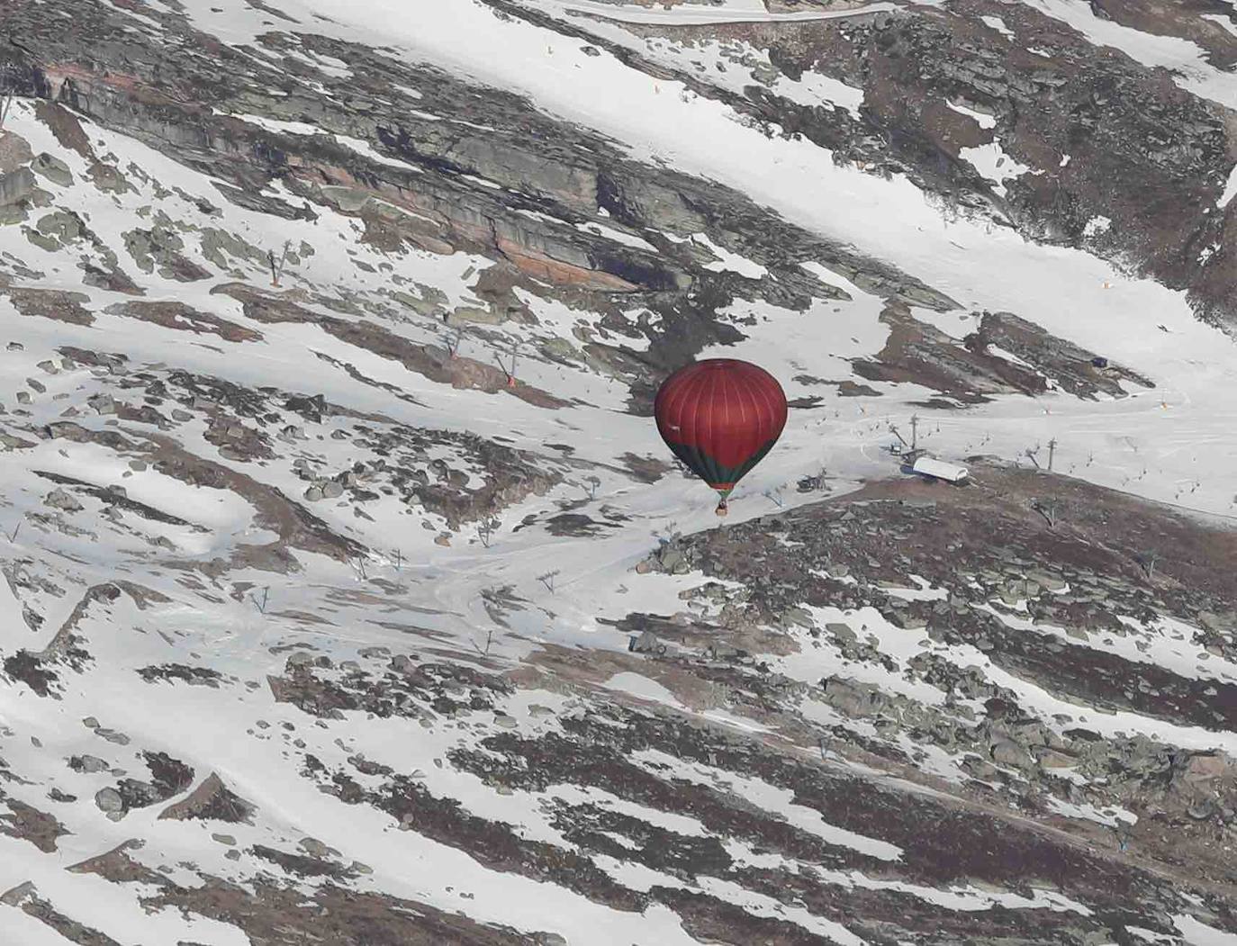 Fotos: Las espectaculares imágenes que deja la Travesía en globo por los Picos