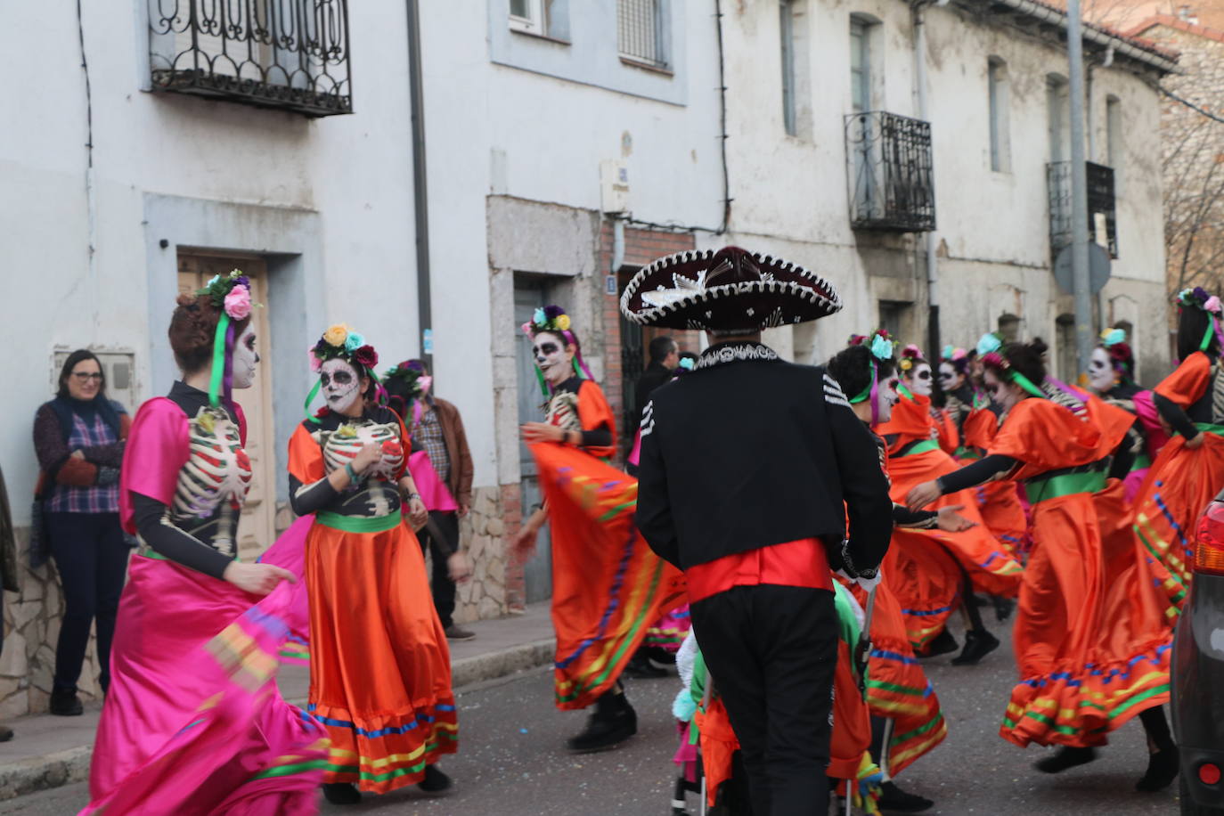 La Robla se viste de juguete para celebrar Don Carnal.