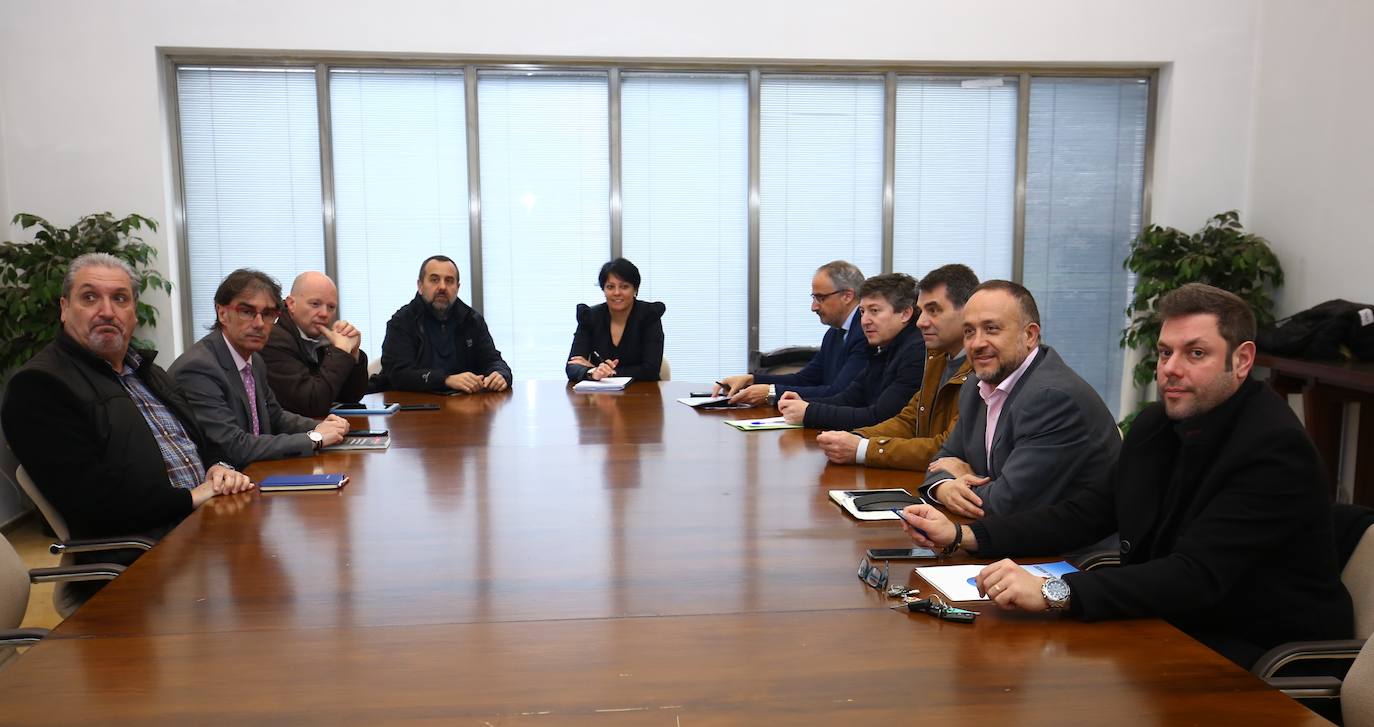 Fotos: Reunión de la Mesa por el futuro del Bierzo
