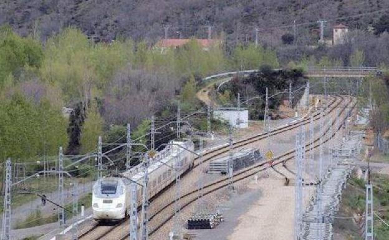 Adif adjudica el suministro de carril para la Red Ferroviaria de Interés General por más de 42 millones de euros