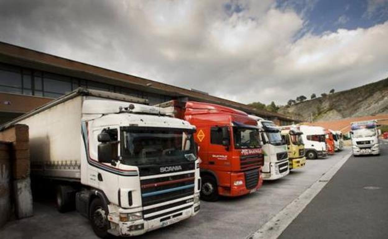 Camionero, de León capital, con 62 años de edad y trabajando para varias empresas