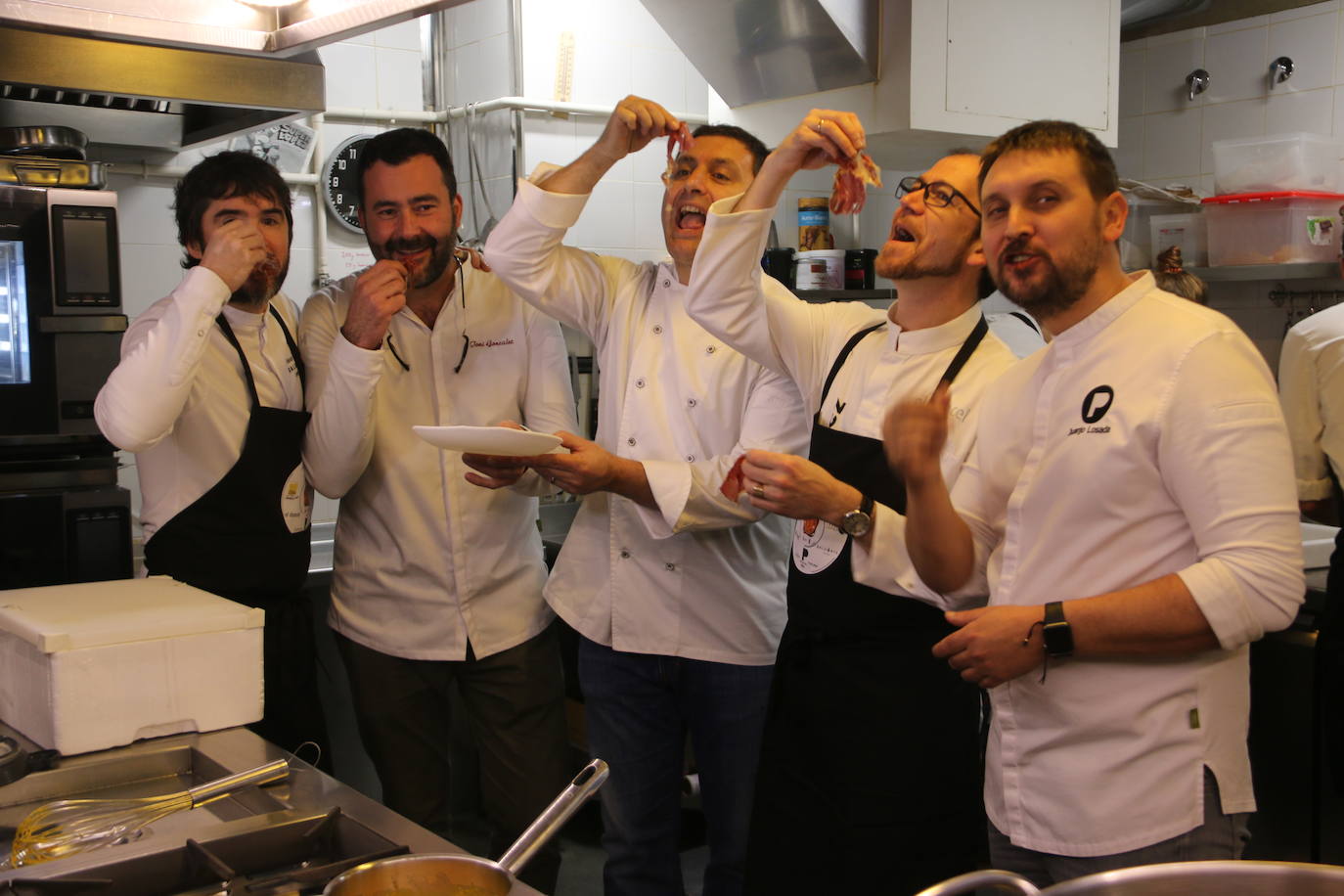 Fotos: León reúne a cinco cocineros con estrella Michelín en torno a la cecina