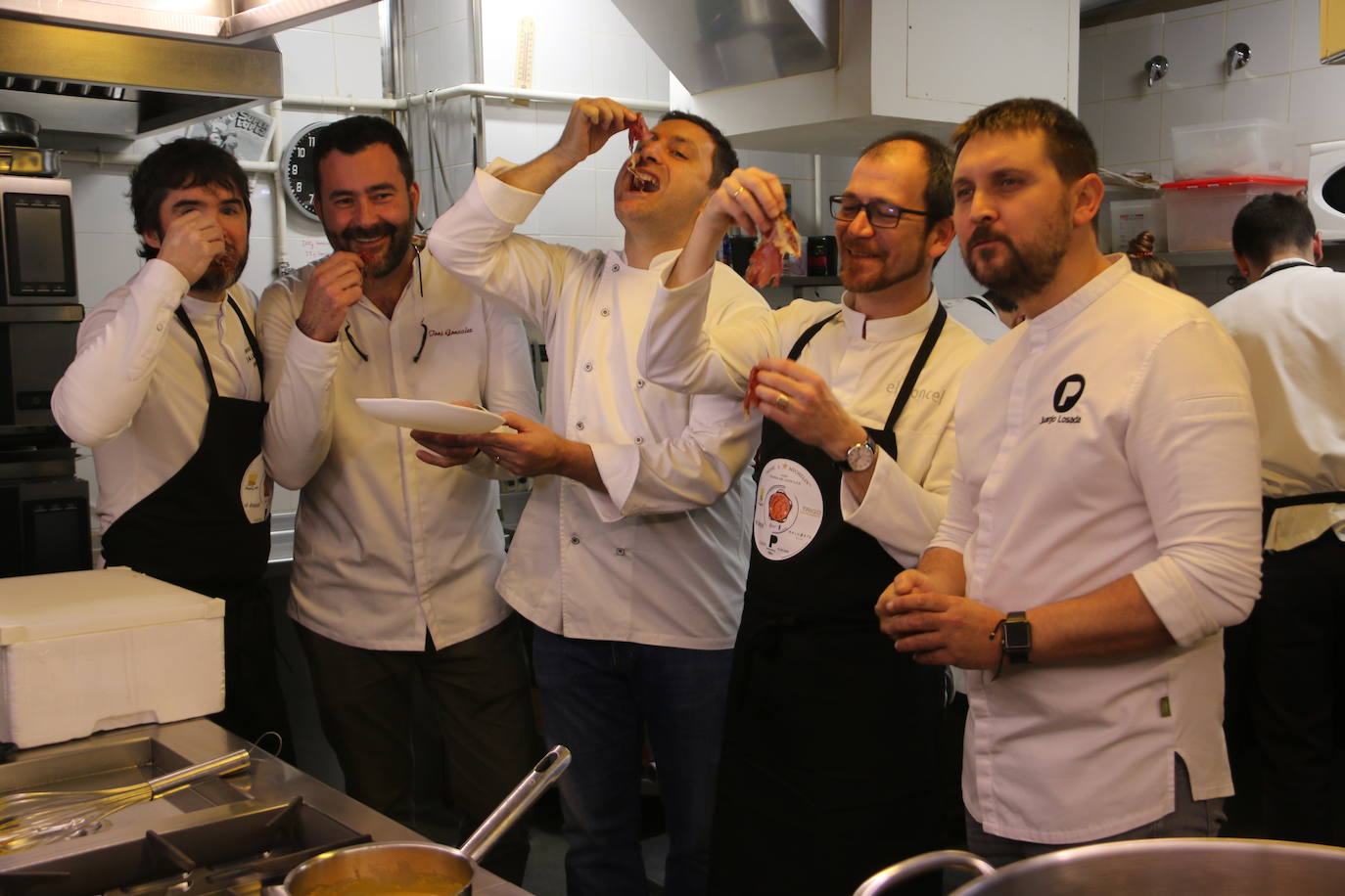 Fotos: León reúne a cinco cocineros con estrella Michelín en torno a la cecina