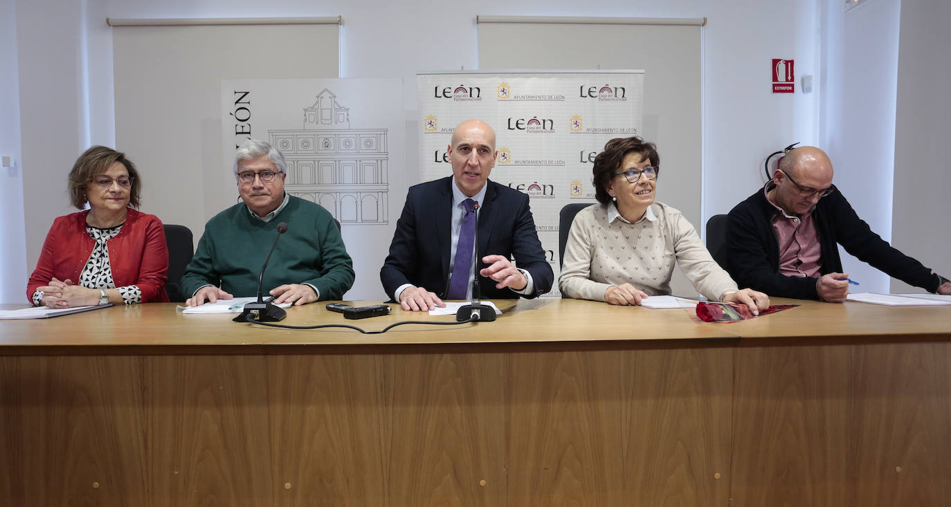 Fotos: Presentación de un informe de la Universidad de León