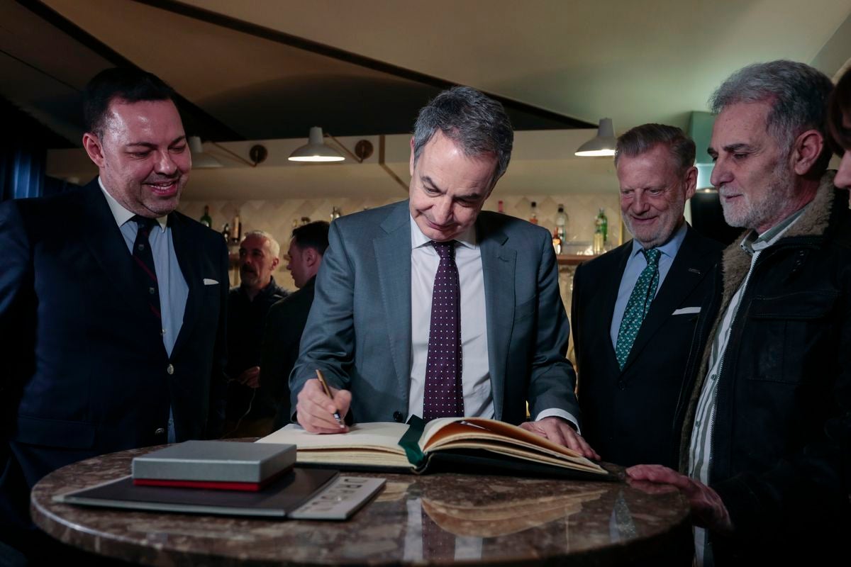 José Luis Rodríguez Zapatero participa en los 'Diálogos Feministas' organizados por el PSOE