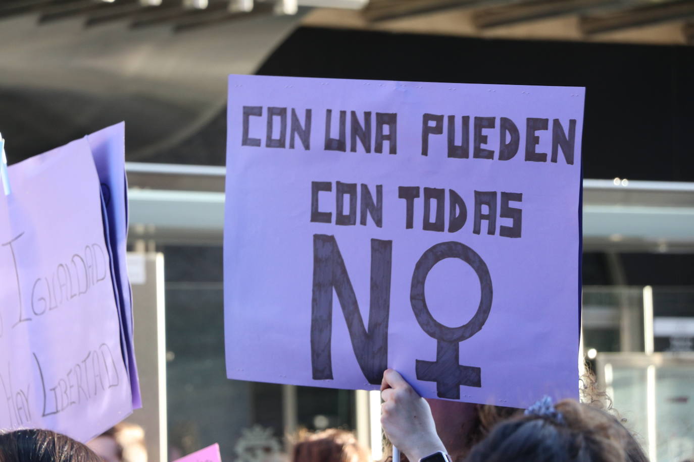 Fotos: El 8M en los &#039;versos&#039; de cartón