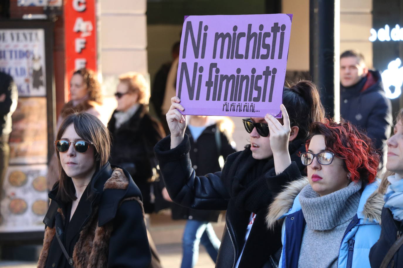 Fotos: El 8M en los &#039;versos&#039; de cartón