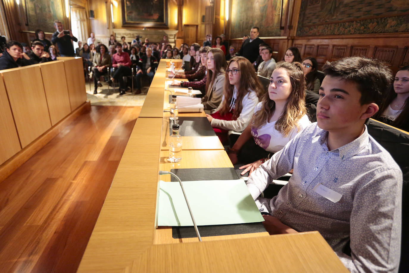 Acto institucional con motivo de la conmemoración del Día Internacional de la Mujer en la Diputación de León