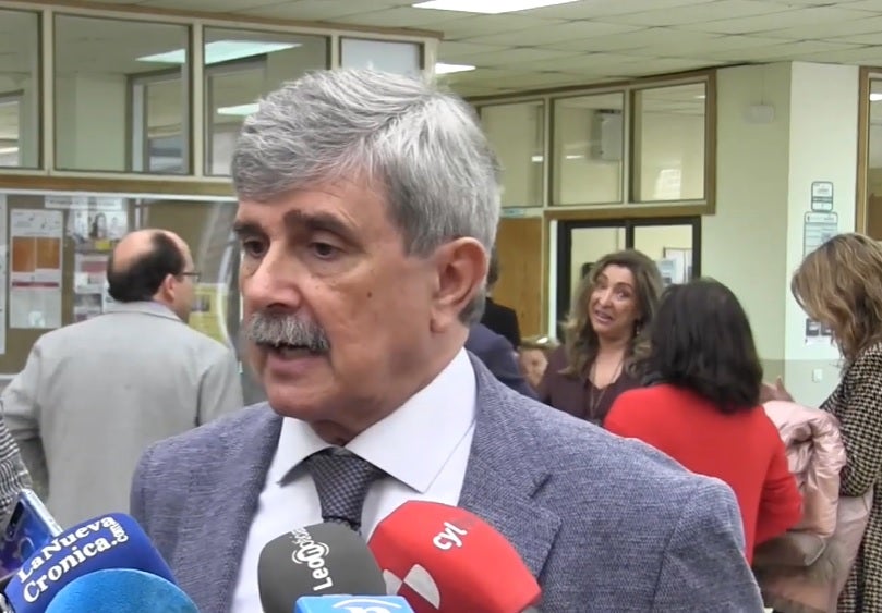 Fotos: La ULE vota a su próximo rector