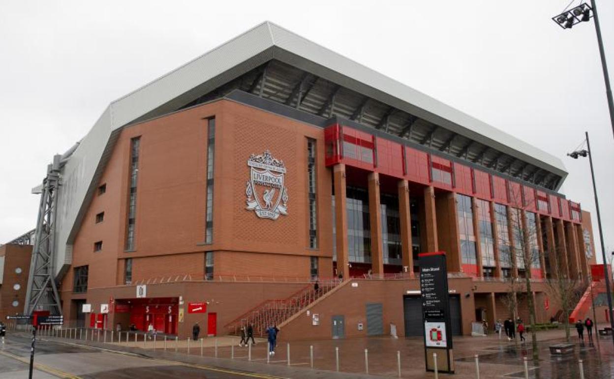 Vista general de Anfield, estadio del Liverpool.