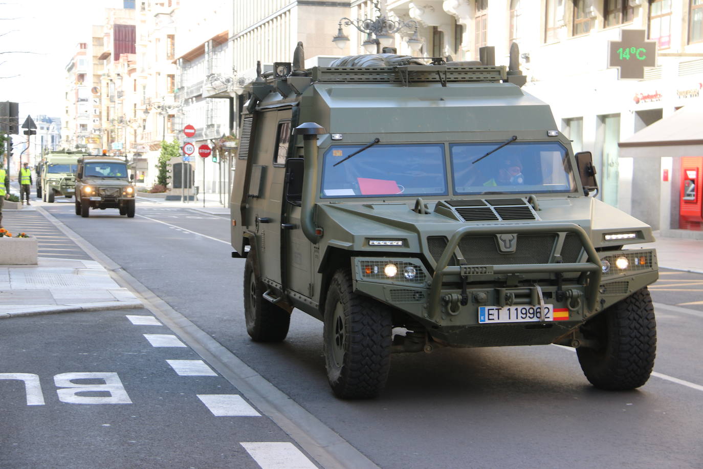 Fotos: El Regimiento de Artillería de Campaña patrulla por León