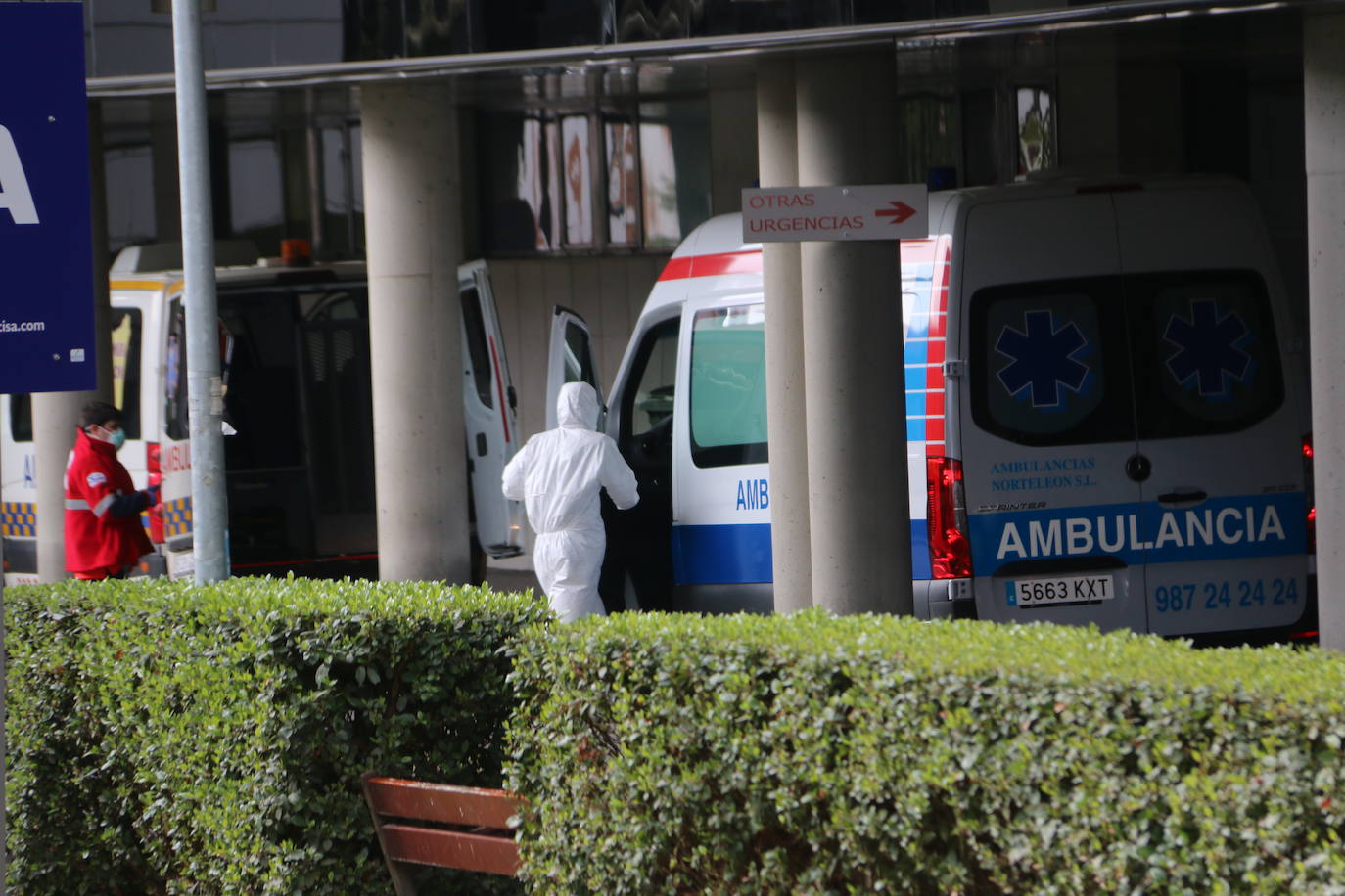 Fotos: Montaje de las carpas de pretriaje