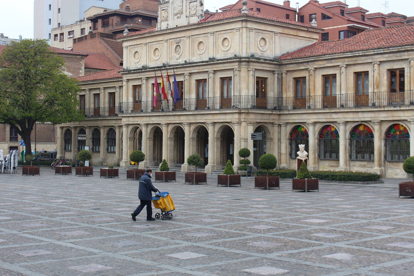 Fotos: León llega al día 20 de aislamiento