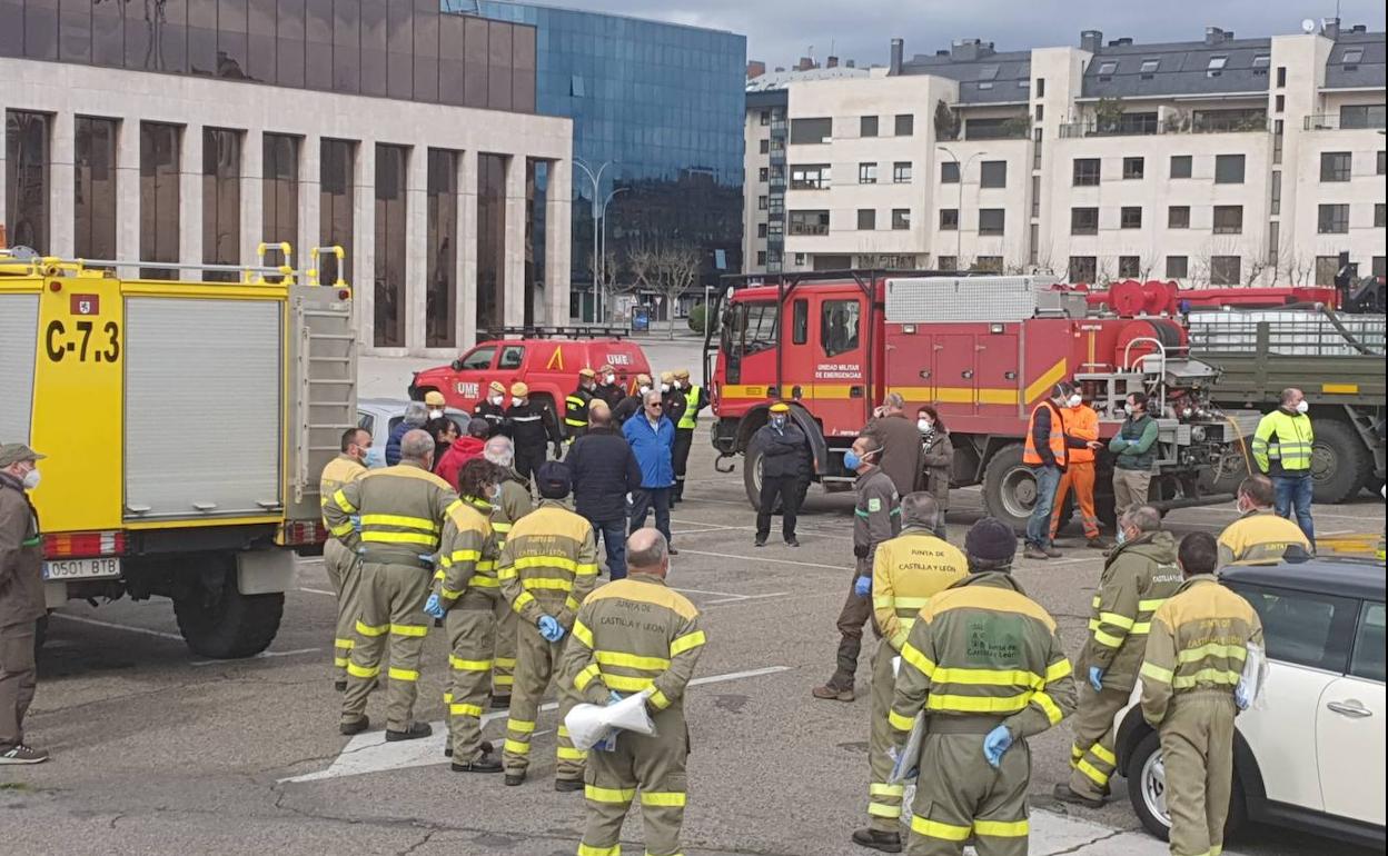 Jornada de coordinación entre la UME, la Junta y la Diputación de León.