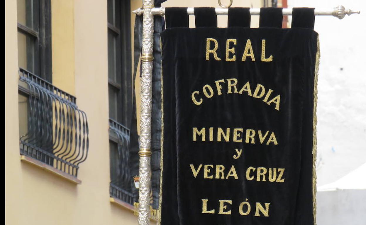 Real Cofradía de Minerva y Vera Cruz.