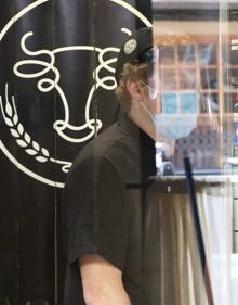 Imagen secundaria 2 - Varios detalles del Restaurante Pagus en la mañana del martes. 