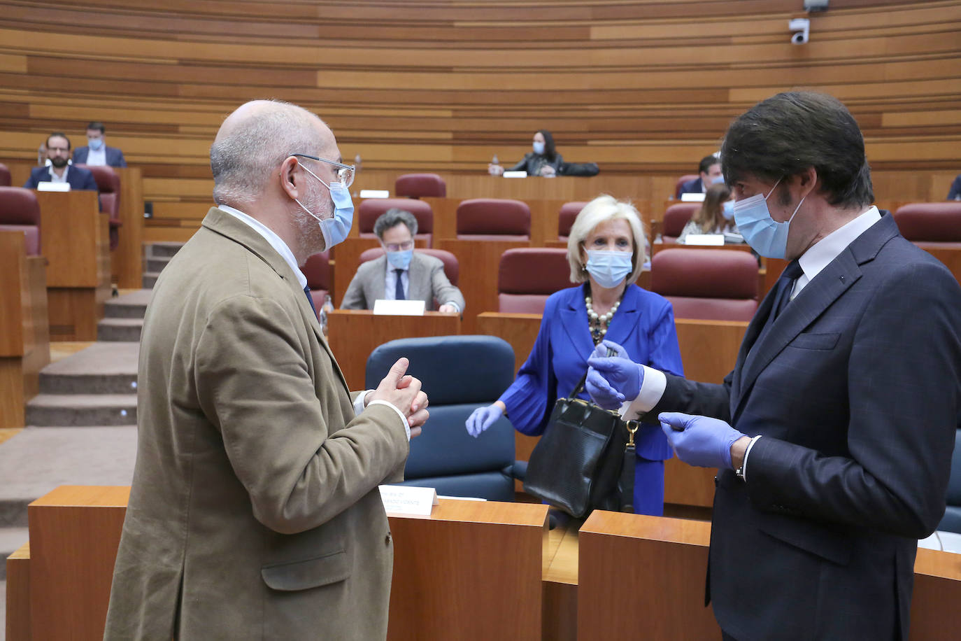 Fotos: Pleno de las Cortes de Castilla y León