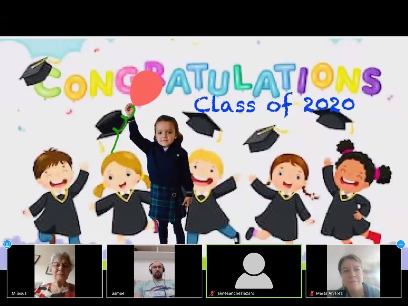 Los alumnos de Infantil del Colegio Peñacorada disfrutaron de la celebración de su salto a Primaria en una ceremonia única gracias a los medios telemáticos. 