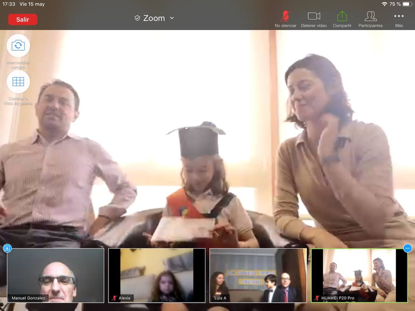 Los alumnos de Infantil del Colegio Peñacorada disfrutaron de la celebración de su salto a Primaria en una ceremonia única gracias a los medios telemáticos. 