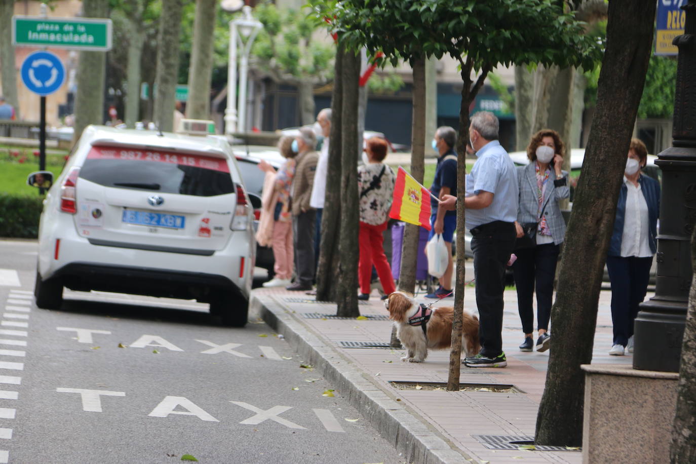 La marcha en automóvil propuesta por el partido de Abascal colapsa el centro de la ciudad durante media hora