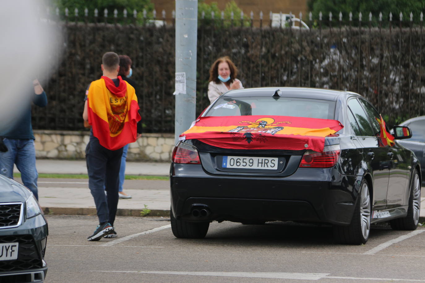 La marcha en automóvil propuesta por el partido de Abascal colapsa el centro de la ciudad durante media hora