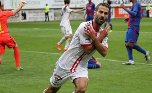 El jugador celebra el gol del empate ante el Barcelona B.