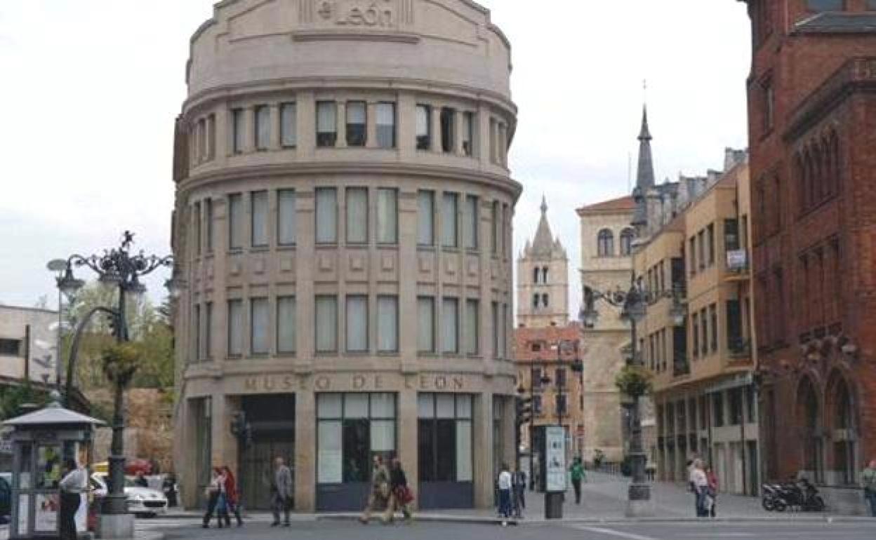 Fachada del Museo de León