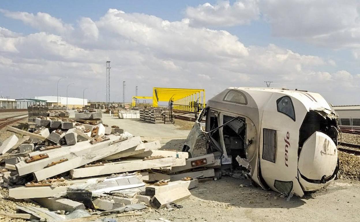 Locomotora del tren accidentado. 