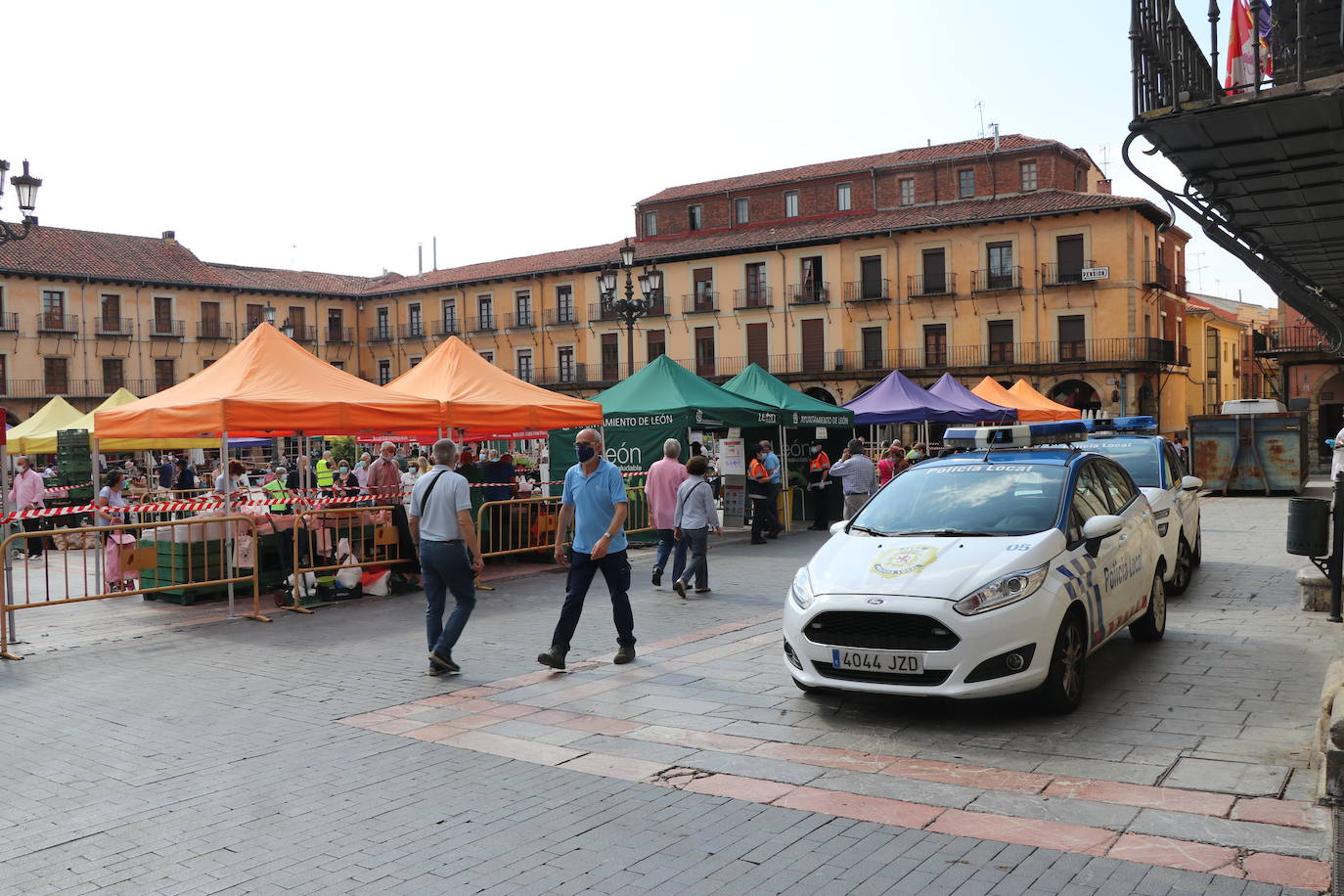 Fotos: El Mercado de la Plaza Mayor vuelve a la vida