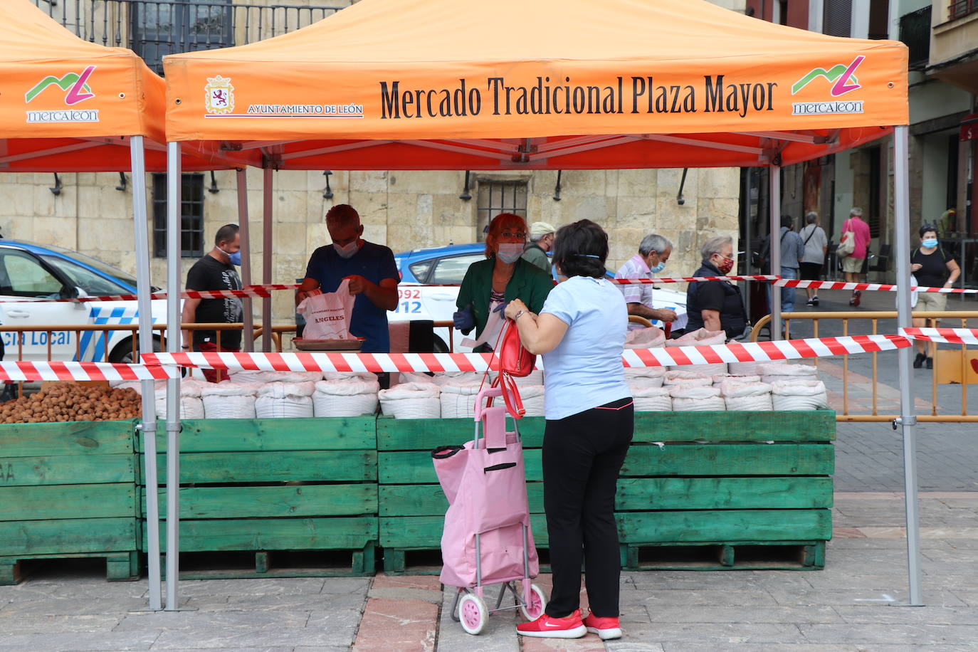 Fotos: El Mercado de la Plaza Mayor vuelve a la vida