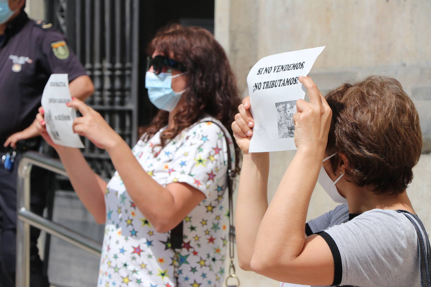 Fotos: Concentración de las agencias de viaje en León