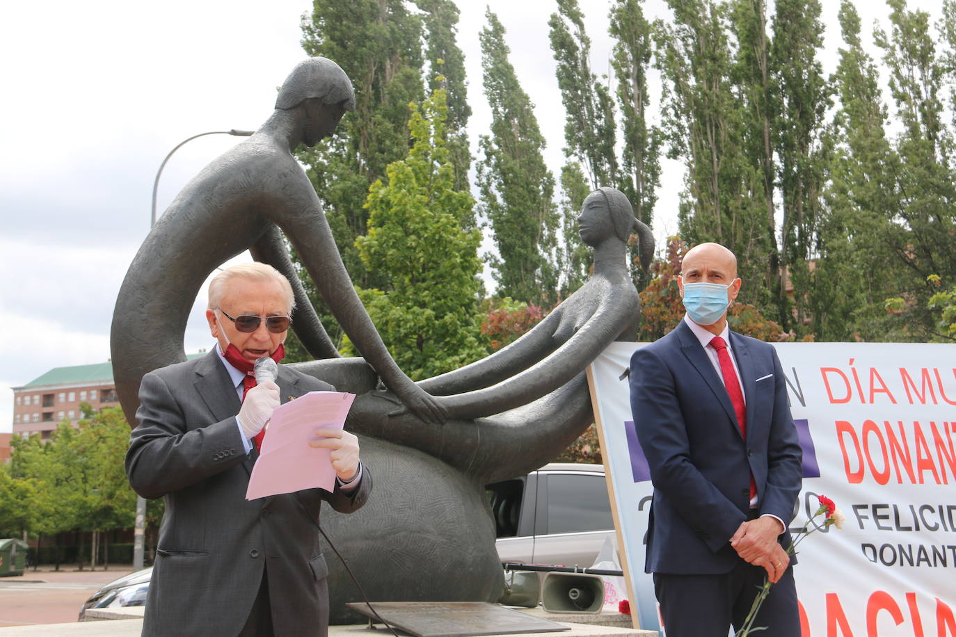 Fotos: Un clavel para los donantes