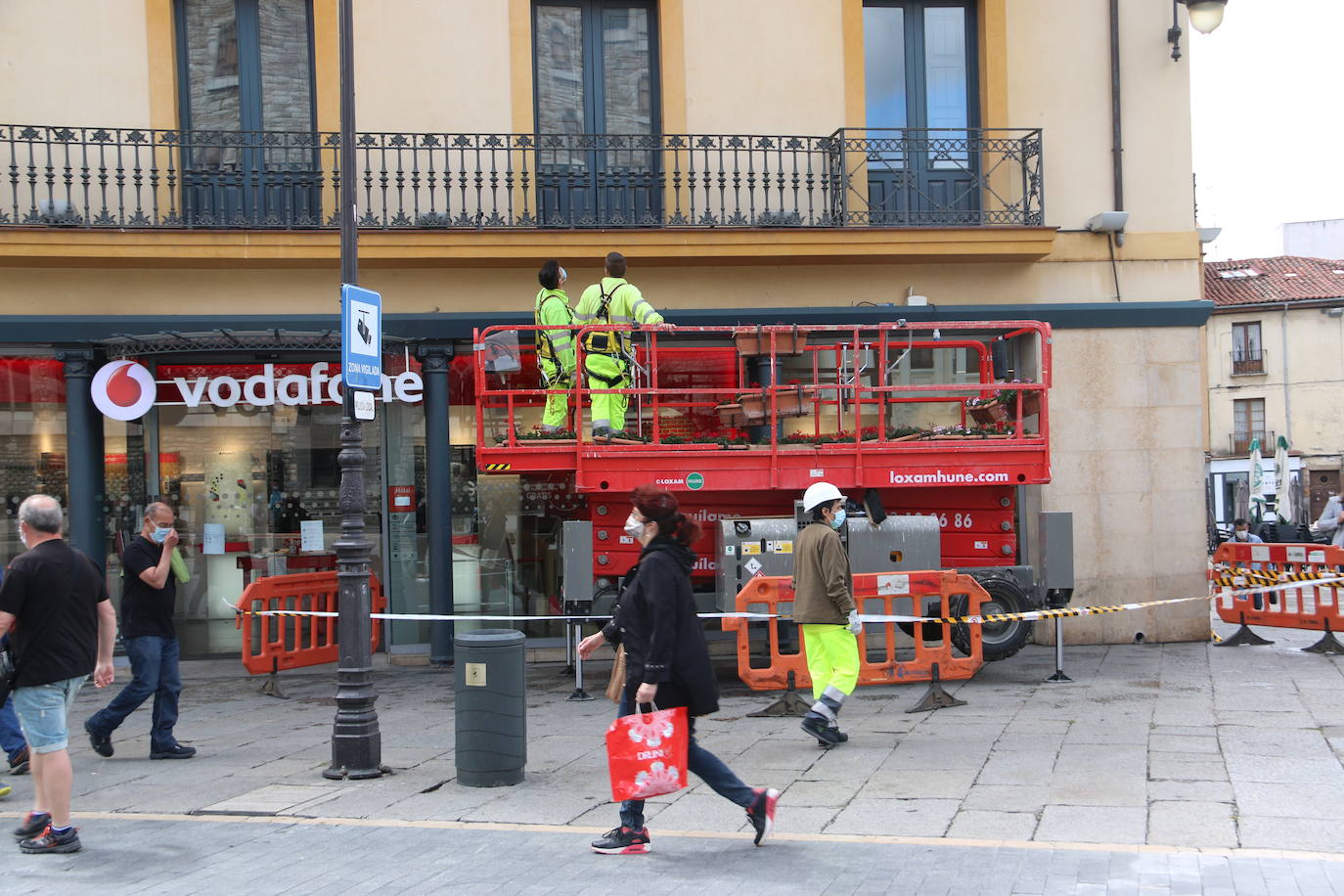 Fotos: De flor en flor en la calle Ancha