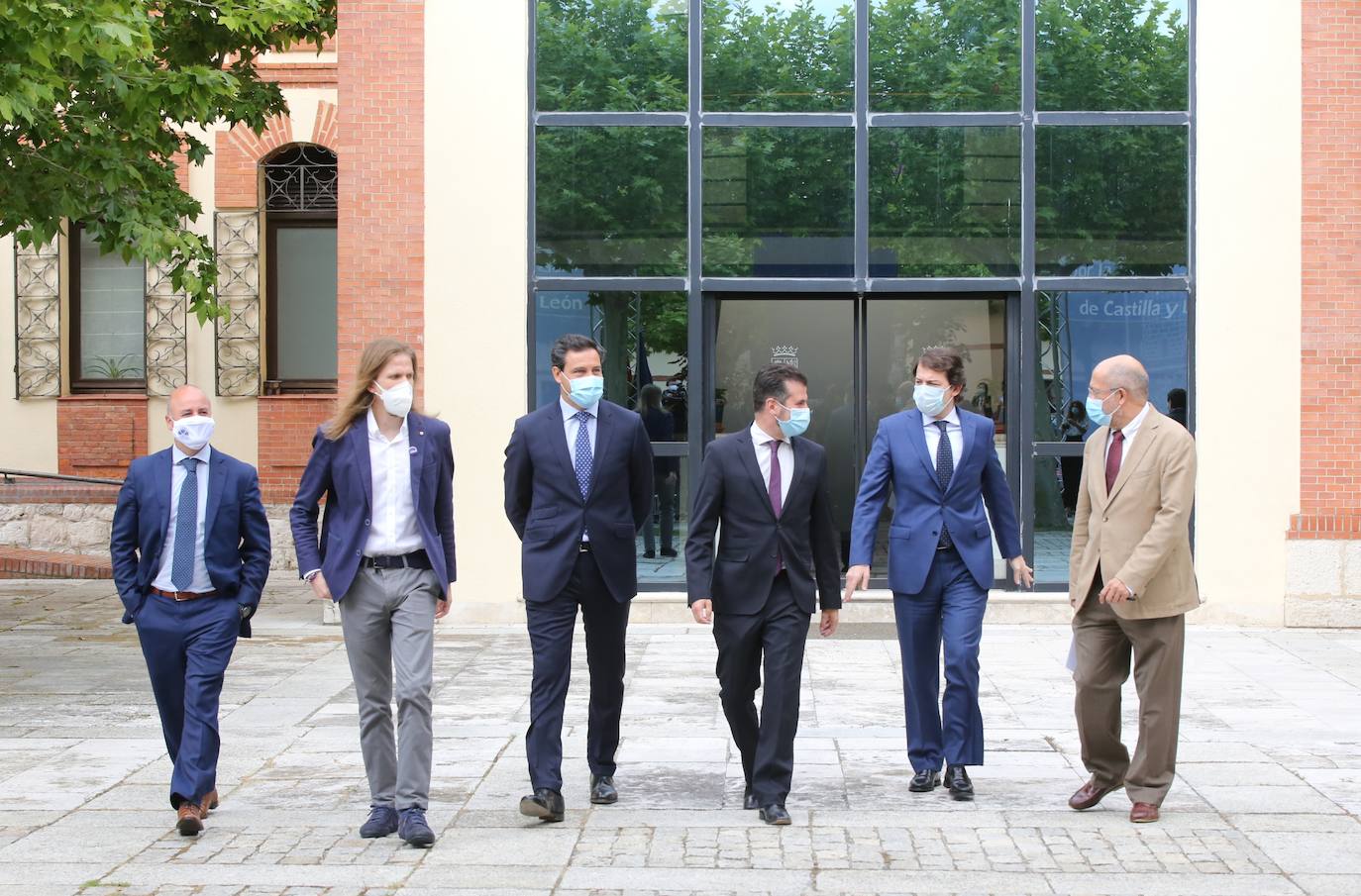 Fotos: Firma del Pacto por la Recuperación Económica, el Empleo y la Cohesión Social en Castilla y León