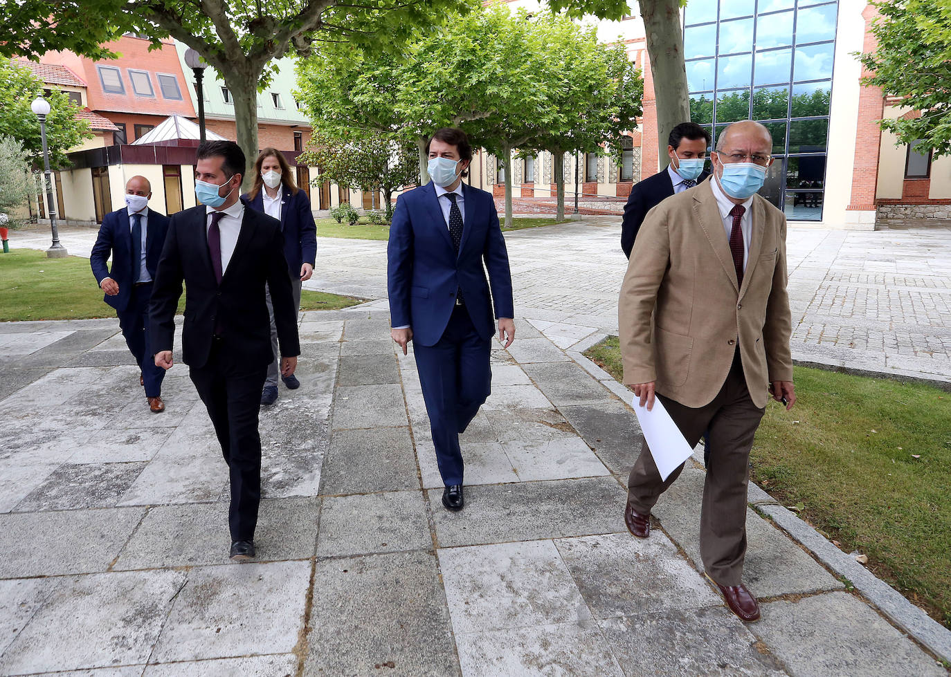 Fotos: Firma del Pacto por la Recuperación Económica, el Empleo y la Cohesión Social en Castilla y León