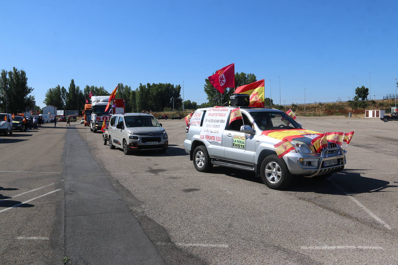 Fotos: Los feriantes leoneses salen a la calle para reclamar medidas