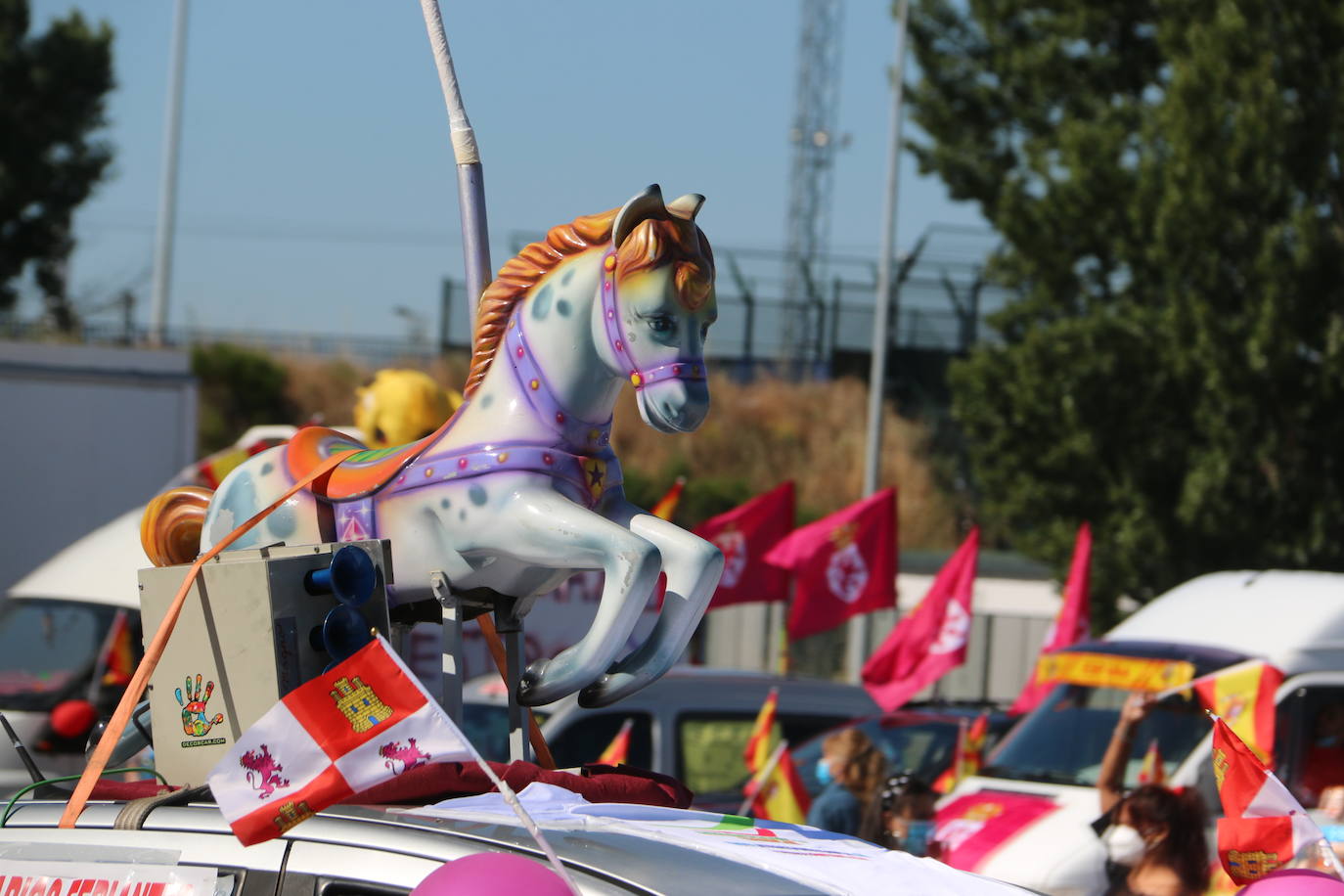 Fotos: Los feriantes leoneses salen a la calle para reclamar medidas