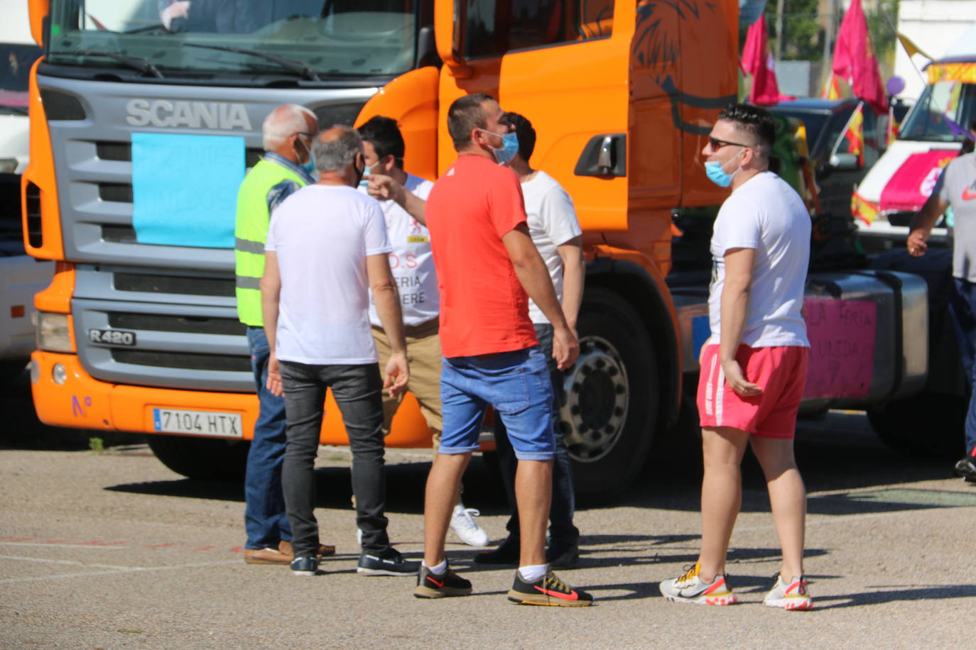 Fotos: Los feriantes leoneses salen a la calle para reclamar medidas