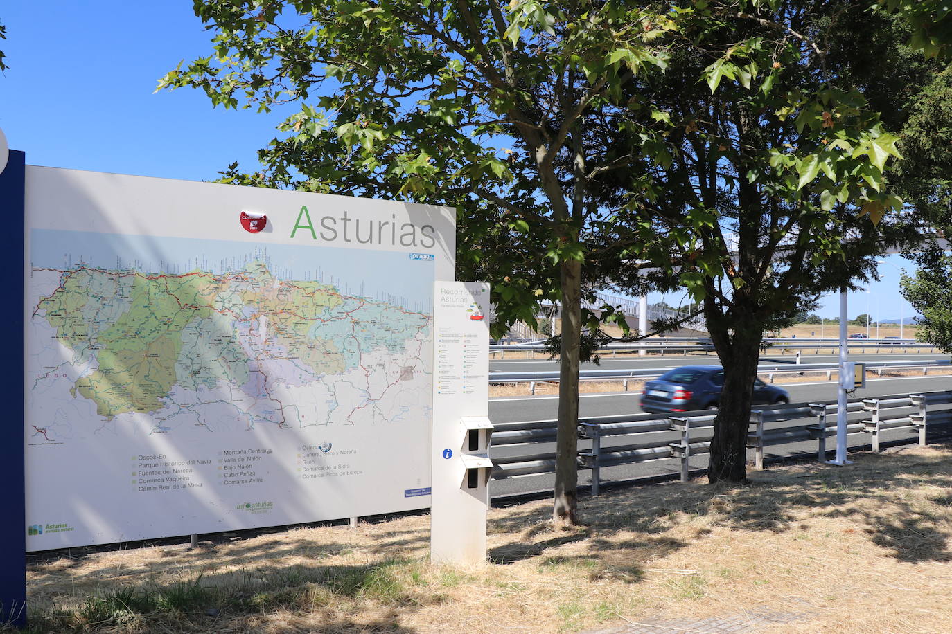 La Autopista del Huerna, que conecta León con Asturias, vive una jornada con mucha más actividad tras el fin del estado de alarma.