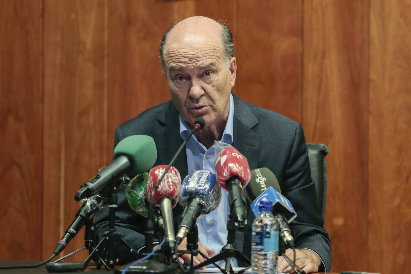 Fotos: Luis Tudanca se reúne con el Consejo de Colegios de Médicos de Castilla y León