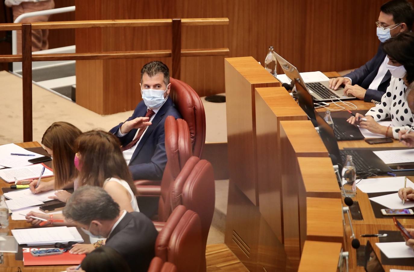 Las Cortes de Castilla y León son escenario del debate sobre el estado de la comunidad. El presidente de la Junta, Alfonso Fernández Mañueco, ha sido el primero en intervenir con una propuesta de consenso presupuestario.