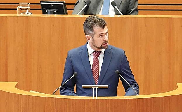 Tudanca afea a Mañueco que «nunca se vio mayor indolencia y menos iniciativa» y le tacha de «complacencia, soberbia y desidia» frente al Cocid-19