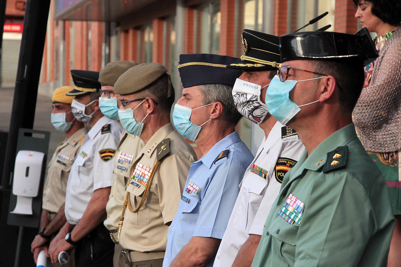 Leonoticias entrega 25 'Leones Alados' a quienes «han participado en una lucha sin descanso» contra el COVID-19 | El diario digital celebra el evento 'León con fuerza frente al COVID-19' para reconocer la labor de diferentes entidades durante la pandemia del coronavirus. 