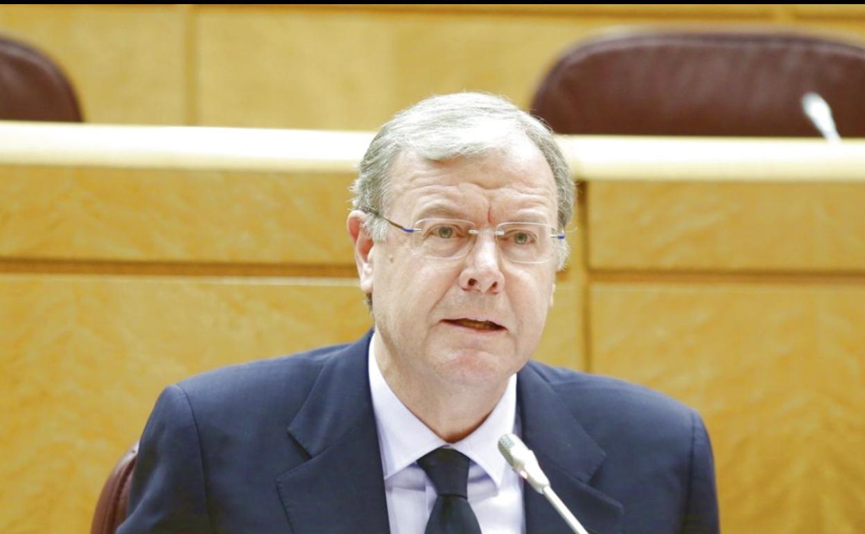 Antonio Silván, en el Senado. 