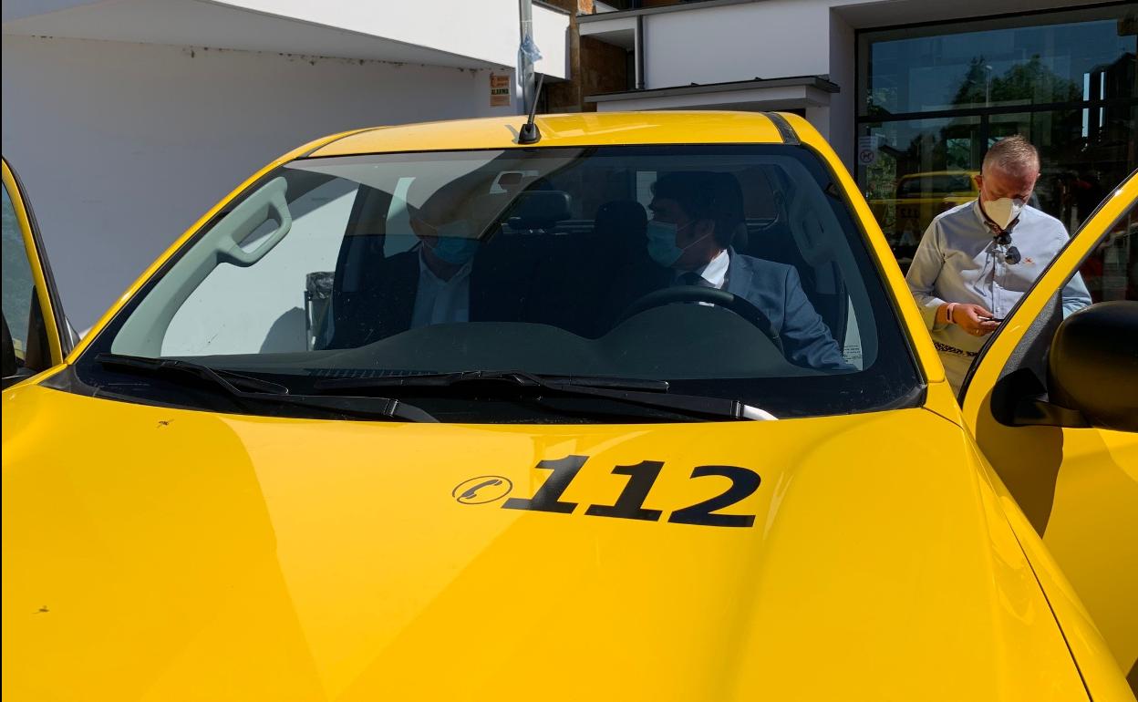 Imagen del vehículo entregado.