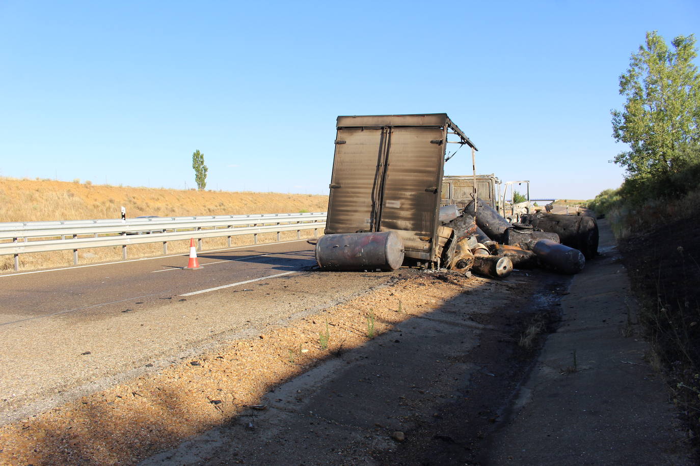 El suceso se ha producido en la tarde de este martes y hasta allí han tenido que acudir las fuerzas de seguridad para redirigir la situación.