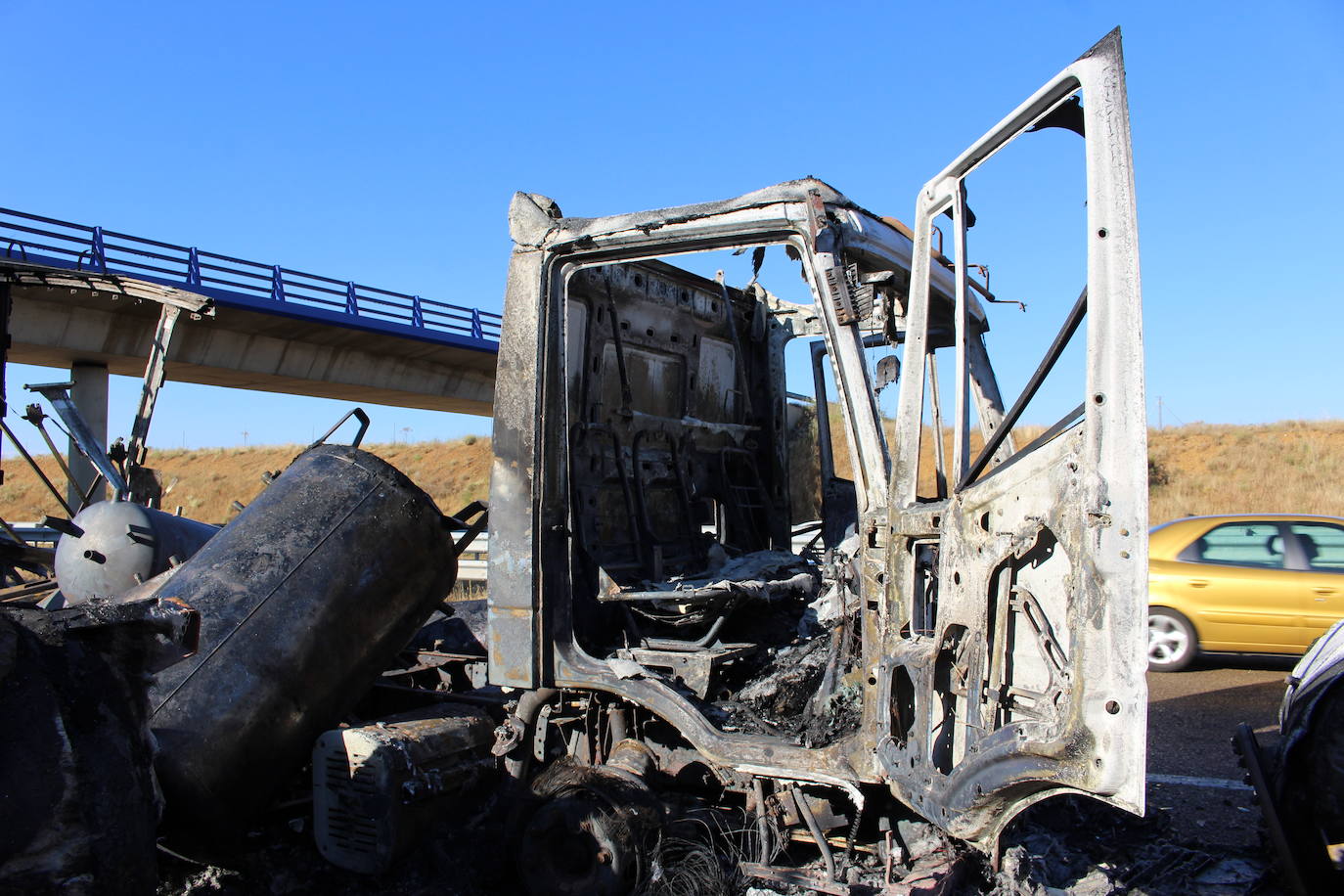 El suceso se ha producido en la tarde de este martes y hasta allí han tenido que acudir las fuerzas de seguridad para redirigir la situación.
